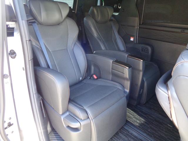 アルファードハイブリッド Ｚ　禁煙１オーナー　モデリスタエアロ　１３．２型後席モニター　左右独立ムーンルーフ　ユニバーサルステップ　Ｄインナーミラー　ＨＵＤ　トヨタチームメイト　アドバンスパーク　全方位カメラ　１４型コネクトナビ（42枚目）