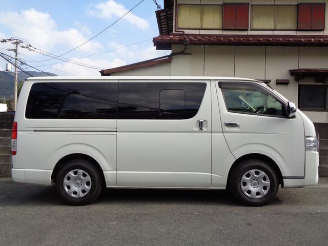 ハイエースバン ロングDX GLパッケージ 1年保証 禁煙車 6人乗 キーレス SDナビ フルセグTV DVD再生 Bluetooth バックカメラ ETC ドラレコ前後 デジタルインナーミラー 窓ありサイドガラス フィルム施工 タイヤ4本新品(8枚目)