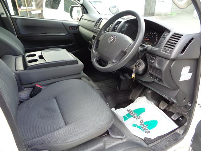 ハイエースバン ロングDX GLパッケージ 1年保証 禁煙車 6人乗 キーレス SDナビ フルセグTV DVD再生 Bluetooth バックカメラ ETC ドラレコ前後 デジタルインナーミラー 窓ありサイドガラス フィルム施工 タイヤ4本新品(25枚目)