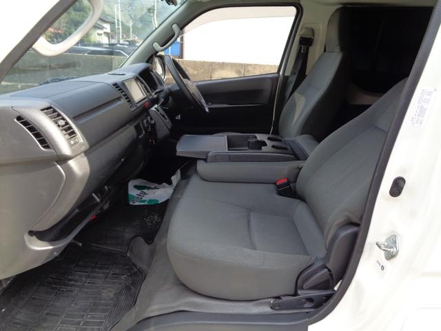 ハイエースバン ロングDX GLパッケージ 1年保証 禁煙車 6人乗 キーレス SDナビ フルセグTV DVD再生 Bluetooth バックカメラ ETC ドラレコ前後 デジタルインナーミラー 窓ありサイドガラス フィルム施工 タイヤ4本新品(38枚目)