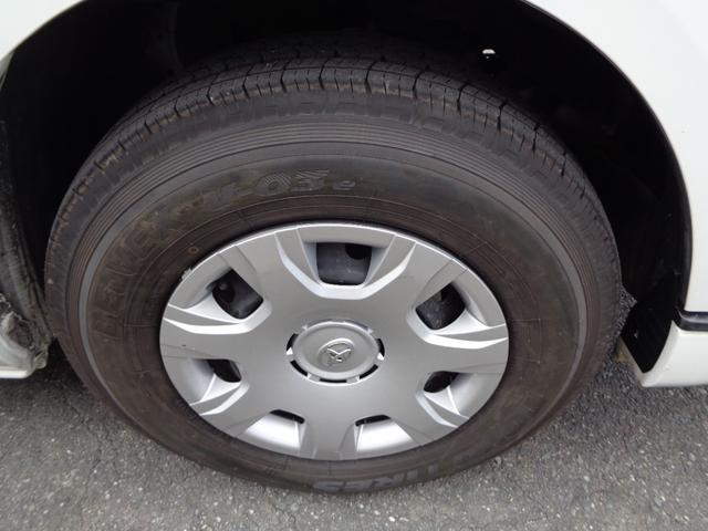 ハイエースバン ロングDX GLパッケージ 1年保証 禁煙車 6人乗 キーレス SDナビ フルセグTV DVD再生 Bluetooth バックカメラ ETC ドラレコ前後 デジタルインナーミラー 窓ありサイドガラス フィルム施工 タイヤ4本新品(51枚目)