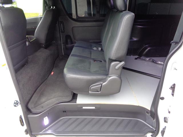 �����Ўԗ��̕ۏؓ��e�ɕt���܂��ẮA�`�R�����ȓ����`�R�O�O�O�j���ȓ��̕ۏ؂ƂȂ��Ă���܂�����蒷���ۏ؂�����]�̂��q�l�ɂ͗L���ɂĒ����ۏ؃v�����i�`�R�N�j�����p�Ӓv���Ă���܂��B�ڂ����̓X�^�b�t����