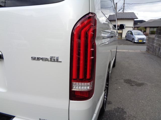 ハイエースバン スーパーＧＬ　ダークプライムＩＩ　禁煙１オーナー　アルパイン１１型ナビ　フルセグＴＶ　フロントサイドリアカメラ　ＤＶＤ再生　Ｂｌｕｅｔｏｏｔｈ　ＥＴＣ　１７インチＡＷ　ローダウン　モデリスタＦスポ　ヴァレンティテール　セーフティセンス（60枚目）