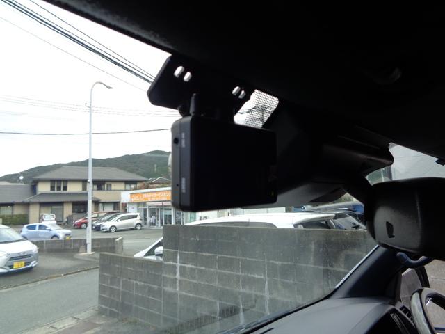 ハイエースバン スーパーＧＬ　ダークプライムＩＩ　禁煙１オーナー　アルパイン１１型ナビ　フルセグＴＶ　フロントサイドリアカメラ　ＤＶＤ再生　Ｂｌｕｅｔｏｏｔｈ　ＥＴＣ　１７インチＡＷ　ローダウン　モデリスタＦスポ　ヴァレンティテール　セーフティセンス（61枚目）