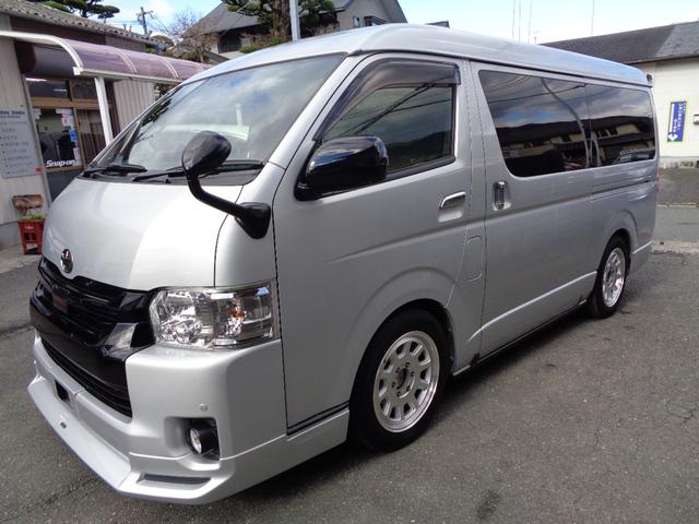ハイエースバン ロングワイドスーパＧＬマルチロルトランスポタタイプＩ　禁煙１オーナー　両側電動ドア　プッシュスタート＆スマートキー　ＳＤナビフルセグ　ＤＶＤ再　Ｂｌｕｅｔｏｏｔｈ　Ｂカメラ　ＥＴＣ　玄武ローダウン　１７ＡＷ　モデリスタＦスポイラー　デジタルインナーミラー（4枚目）
