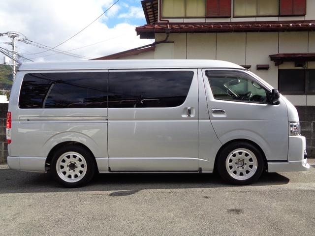 ハイエースバン ロングワイドスーパＧＬマルチロルトランスポタタイプＩ　禁煙１オーナー　両側電動ドア　プッシュスタート＆スマートキー　ＳＤナビフルセグ　ＤＶＤ再　Ｂｌｕｅｔｏｏｔｈ　Ｂカメラ　ＥＴＣ　玄武ローダウン　１７ＡＷ　モデリスタＦスポイラー　デジタルインナーミラー（8枚目）