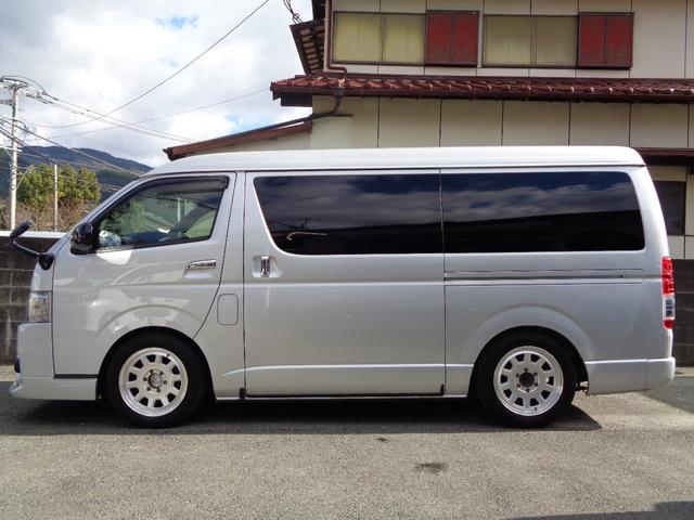 ハイエースバン ロングワイドスーパＧＬマルチロルトランスポタタイプＩ　禁煙１オーナー　両側電動ドア　プッシュスタート＆スマートキー　ＳＤナビフルセグ　ＤＶＤ再　Ｂｌｕｅｔｏｏｔｈ　Ｂカメラ　ＥＴＣ　玄武ローダウン　１７ＡＷ　モデリスタＦスポイラー　デジタルインナーミラー（10枚目）