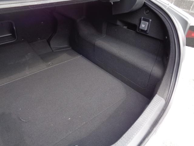 �����Ўԗ��̕ۏؓ��e�ɕt���܂��ẮA�`�R�����ȓ����`�R�O�O�O�j���ȓ��̕ۏ؂ƂȂ��Ă���܂�����蒷���ۏ؂�����]�̂��q�l�ɂ͗L���ɂĒ����ۏ؃v�����i�`�R�N�j�����p�Ӓv���Ă���܂��B�ڂ����̓X�^�b�t����