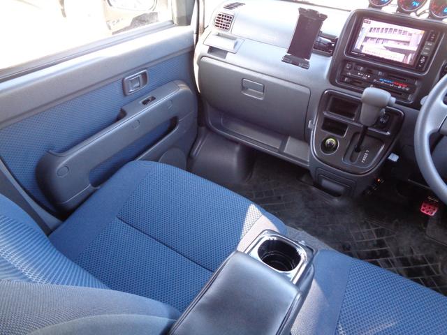 �����Ўԗ��̕ۏؓ��e�ɕt���܂��ẮA�`�R�����ȓ����`�R�O�O�O�j���ȓ��̕ۏ؂ƂȂ��Ă���܂�����蒷���ۏ؂�����]�̂��q�l�ɂ͗L���ɂĒ����ۏ؃v�����i�`�R�N�j�����p�Ӓv���Ă���܂��B�ڂ����̓X�^�b�t����