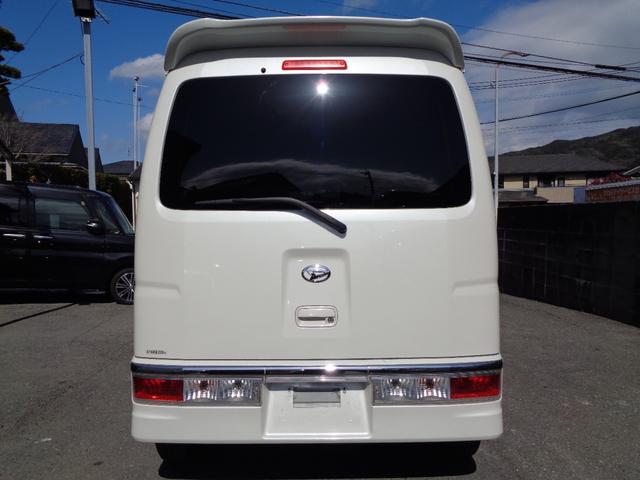 ハイゼットカーゴ クルーズターボリミテッド　１年保証　禁煙１オーナー　リア２分割シート　両側スライドドア　ＳＤナビ　フルセグＴＶ　ＤＶＤ再　Ｂｌｕｅｔｏｏｔｈ　バックカメラ　ＥＴＣ　サイドステップ＆リア廻り後期アトレーワゴン仕様　フィルム施工済（13枚目）