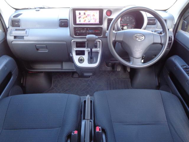 ハイゼットカーゴ クルーズターボリミテッド　１年保証　禁煙１オーナー　リア２分割シート　両側スライドドア　ＳＤナビ　フルセグＴＶ　ＤＶＤ再　Ｂｌｕｅｔｏｏｔｈ　バックカメラ　ＥＴＣ　サイドステップ＆リア廻り後期アトレーワゴン仕様　フィルム施工済（21枚目）