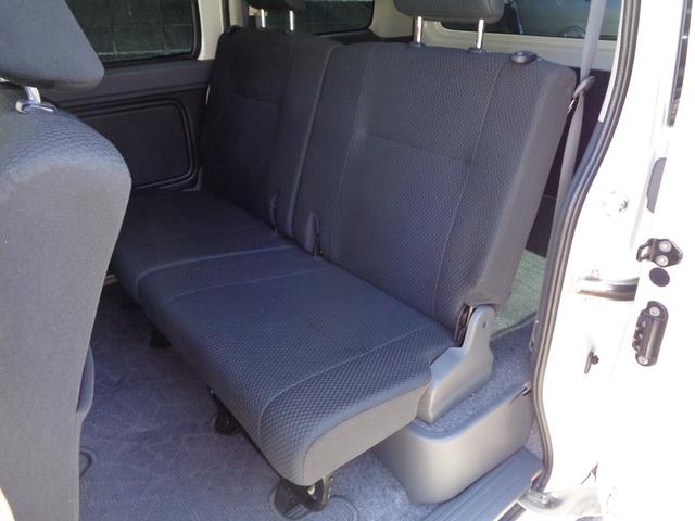 ハイゼットカーゴ クルーズターボリミテッド　１年保証　禁煙１オーナー　リア２分割シート　両側スライドドア　ＳＤナビ　フルセグＴＶ　ＤＶＤ再　Ｂｌｕｅｔｏｏｔｈ　バックカメラ　ＥＴＣ　サイドステップ＆リア廻り後期アトレーワゴン仕様　フィルム施工済（40枚目）