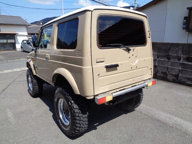 ジムニー ワイルドウインド　禁煙車　リフトアップ　１５インチアルミ　オーバーフェンダー　前後社外バンパー　外マフラー　シートカバー　ＬＥＤヘッドランプ　ＣＤデッキ　Ｂｌｕｅｔｏｏｔｈ　ＵＳＢ　新品ＥＴＣ　リアガラスフィルム施工（12枚目）