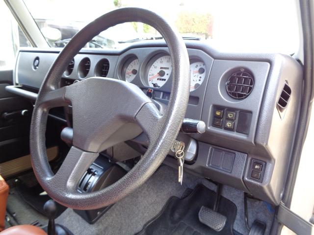 ジムニー ワイルドウインド　禁煙車　リフトアップ　１５インチアルミ　オーバーフェンダー　前後社外バンパー　外マフラー　シートカバー　ＬＥＤヘッドランプ　ＣＤデッキ　Ｂｌｕｅｔｏｏｔｈ　ＵＳＢ　新品ＥＴＣ　リアガラスフィルム施工（27枚目）