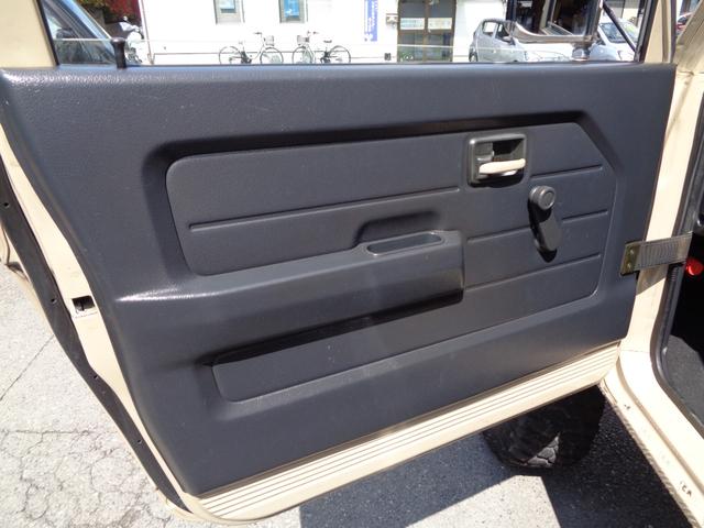 ジムニー ワイルドウインド　禁煙車　リフトアップ　１５インチアルミ　オーバーフェンダー　前後社外バンパー　外マフラー　シートカバー　ＬＥＤヘッドランプ　ＣＤデッキ　Ｂｌｕｅｔｏｏｔｈ　ＵＳＢ　新品ＥＴＣ　リアガラスフィルム施工（34枚目）