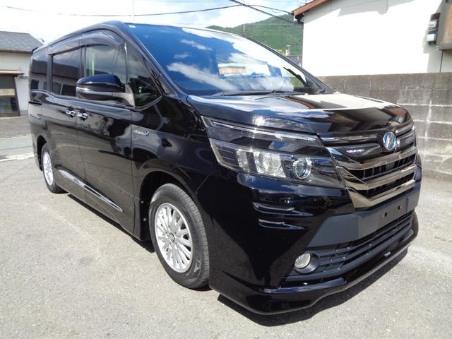 Toyota Voxy V