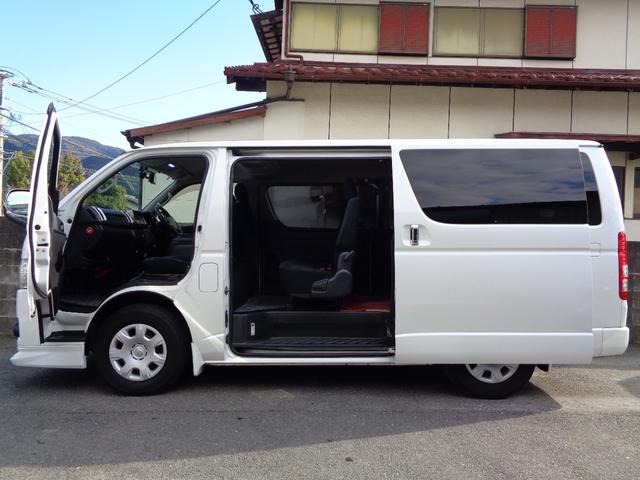 ハイエースバン ロングスーパーＧＬ　４型３０００ｃｃディーゼルターボ　プッシュスタート＆スマートキー２個　ＳＤナビ　フルセグ　ＤＶＤ再　Ｂｌｕｅｔｏｏｔｈ　Ｂカメラ　ＥＴＣ　純正ＬＥＤヘッド　モデＦスポ　Ｄインナーミラー　フィルム施工（11枚目）