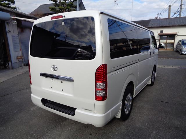 ハイエースバン ロングスーパーＧＬ　４型３０００ｃｃディーゼルターボ　プッシュスタート＆スマートキー２個　ＳＤナビ　フルセグ　ＤＶＤ再　Ｂｌｕｅｔｏｏｔｈ　Ｂカメラ　ＥＴＣ　純正ＬＥＤヘッド　モデＦスポ　Ｄインナーミラー　フィルム施工（12枚目）