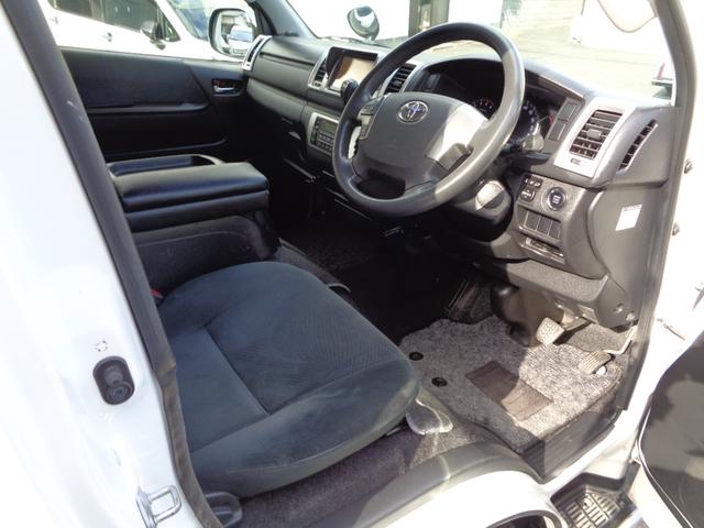 ハイエースバン ロングスーパーＧＬ　４型３０００ｃｃディーゼルターボ　プッシュスタート＆スマートキー２個　ＳＤナビ　フルセグ　ＤＶＤ再　Ｂｌｕｅｔｏｏｔｈ　Ｂカメラ　ＥＴＣ　純正ＬＥＤヘッド　モデＦスポ　Ｄインナーミラー　フィルム施工（25枚目）