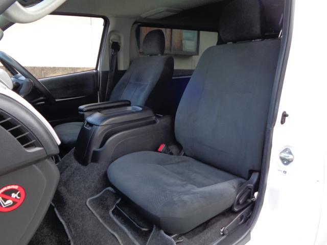 ハイエースバン ロングスーパーＧＬ　４型３０００ｃｃディーゼルターボ　プッシュスタート＆スマートキー２個　ＳＤナビ　フルセグ　ＤＶＤ再　Ｂｌｕｅｔｏｏｔｈ　Ｂカメラ　ＥＴＣ　純正ＬＥＤヘッド　モデＦスポ　Ｄインナーミラー　フィルム施工（38枚目）