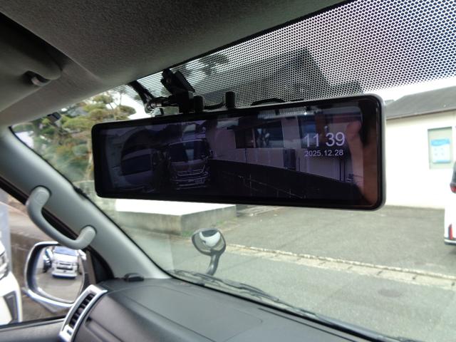 ハイエースバン ロングスーパーＧＬ　４型３０００ｃｃディーゼルターボ　プッシュスタート＆スマートキー２個　ＳＤナビ　フルセグ　ＤＶＤ再　Ｂｌｕｅｔｏｏｔｈ　Ｂカメラ　ＥＴＣ　純正ＬＥＤヘッド　モデＦスポ　Ｄインナーミラー　フィルム施工（64枚目）