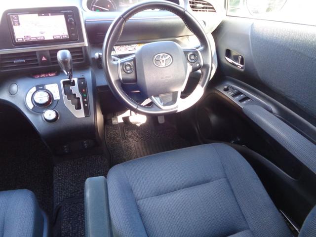 シエンタ ハイブリッドＧ　禁煙車　６人乗り　プッシュスタート　スマートキー　後席モニター　両側電動ドア　純正ナビ　フルセグＴＶ　ＤＶＤ再　Ｂｌｕｅｔｏｏｔｈ　Ｂカメラ　ＥＴＣ　社外ＬＥＤヘッド　前席シートヒーター（19枚目）