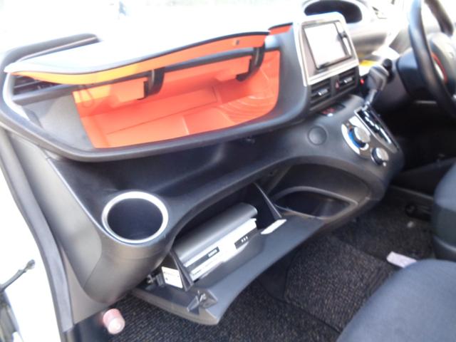 シエンタ ハイブリッドＧ　禁煙車　６人乗り　プッシュスタート　スマートキー　後席モニター　両側電動ドア　純正ナビ　フルセグＴＶ　ＤＶＤ再　Ｂｌｕｅｔｏｏｔｈ　Ｂカメラ　ＥＴＣ　社外ＬＥＤヘッド　前席シートヒーター（36枚目）