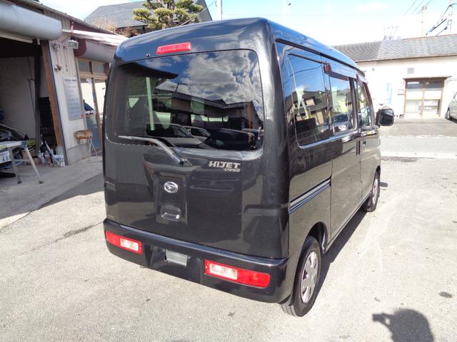 ハイゼットカーゴ クルーズターボリミテッド　１年保証　キーレス　オートマ　両側スライドドア　後席２分割シート　ＳＤナビ　フルセグＴＶ　ＤＶＤ再　Ｂｌｕｅｔｏｏｔｈ　Ｂカメラ　ＥＴＣ　クラッツィオ新品シートカバー　タイヤ４本＆バッテリー新品交換済（12枚目）