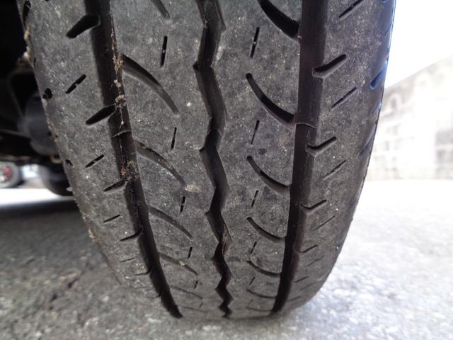 ハイゼットカーゴ クルーズターボリミテッド　１年保証　キーレス　オートマ　両側スライドドア　後席２分割シート　ＳＤナビ　フルセグＴＶ　ＤＶＤ再　Ｂｌｕｅｔｏｏｔｈ　Ｂカメラ　ＥＴＣ　クラッツィオ新品シートカバー　タイヤ４本＆バッテリー新品交換済（54枚目）