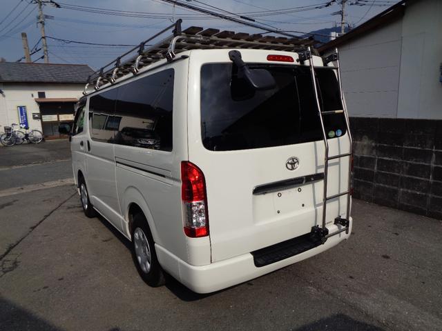 ハイエースバン ロングＤＸ　ＧＬパッケージ　５ドア３０００ｃｃディーゼルターボ禁煙１オーナー６人乗　純正ナビ　フルセグ　ＤＶＤ再　Ｂｌｕｅｔｏｏｔｈ　Ｂカメラ　ＥＴＣ　純ＬＥＤヘッド　電格ミラー　ルーフキャリア＆リアラダー　ガラスフィルム施工（14枚目）