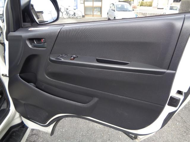 ハイエースバン ロングＤＸ　ＧＬパッケージ　５ドア３０００ｃｃディーゼルターボ禁煙１オーナー６人乗　純正ナビ　フルセグ　ＤＶＤ再　Ｂｌｕｅｔｏｏｔｈ　Ｂカメラ　ＥＴＣ　純ＬＥＤヘッド　電格ミラー　ルーフキャリア＆リアラダー　ガラスフィルム施工（28枚目）