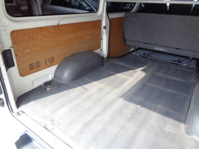 ハイエースバン ロングＤＸ　ＧＬパッケージ　５ドア３０００ｃｃディーゼルターボ禁煙１オーナー６人乗　純正ナビ　フルセグ　ＤＶＤ再　Ｂｌｕｅｔｏｏｔｈ　Ｂカメラ　ＥＴＣ　純ＬＥＤヘッド　電格ミラー　ルーフキャリア＆リアラダー　ガラスフィルム施工（43枚目）