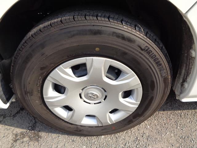 ハイエースバン ロングＤＸ　ＧＬパッケージ　５ドア３０００ｃｃディーゼルターボ禁煙１オーナー６人乗　純正ナビ　フルセグ　ＤＶＤ再　Ｂｌｕｅｔｏｏｔｈ　Ｂカメラ　ＥＴＣ　純ＬＥＤヘッド　電格ミラー　ルーフキャリア＆リアラダー　ガラスフィルム施工（49枚目）