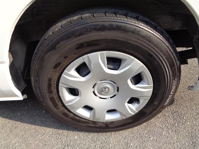 ハイエースバン ロングＤＸ　ＧＬパッケージ　５ドア３０００ｃｃディーゼルターボ禁煙１オーナー６人乗　純正ナビ　フルセグ　ＤＶＤ再　Ｂｌｕｅｔｏｏｔｈ　Ｂカメラ　ＥＴＣ　純ＬＥＤヘッド　電格ミラー　ルーフキャリア＆リアラダー　ガラスフィルム施工（50枚目）