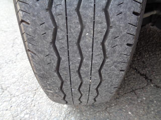 ハイエースバン ロングＤＸ　ＧＬパッケージ　５ドア３０００ｃｃディーゼルターボ禁煙１オーナー６人乗　純正ナビ　フルセグ　ＤＶＤ再　Ｂｌｕｅｔｏｏｔｈ　Ｂカメラ　ＥＴＣ　純ＬＥＤヘッド　電格ミラー　ルーフキャリア＆リアラダー　ガラスフィルム施工（51枚目）