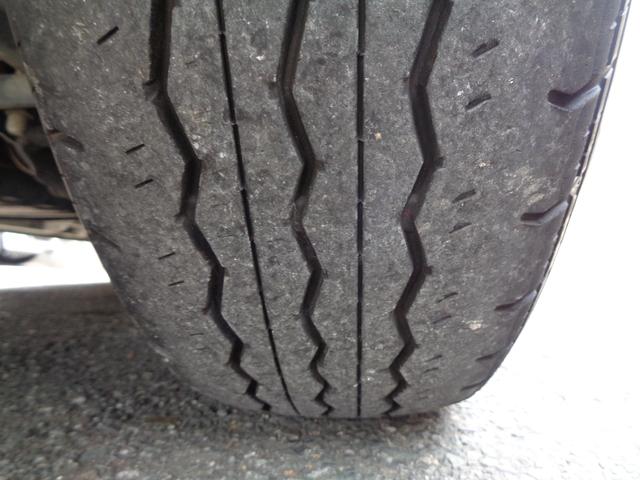 ハイエースバン ロングＤＸ　ＧＬパッケージ　５ドア３０００ｃｃディーゼルターボ禁煙１オーナー６人乗　純正ナビ　フルセグ　ＤＶＤ再　Ｂｌｕｅｔｏｏｔｈ　Ｂカメラ　ＥＴＣ　純ＬＥＤヘッド　電格ミラー　ルーフキャリア＆リアラダー　ガラスフィルム施工（52枚目）