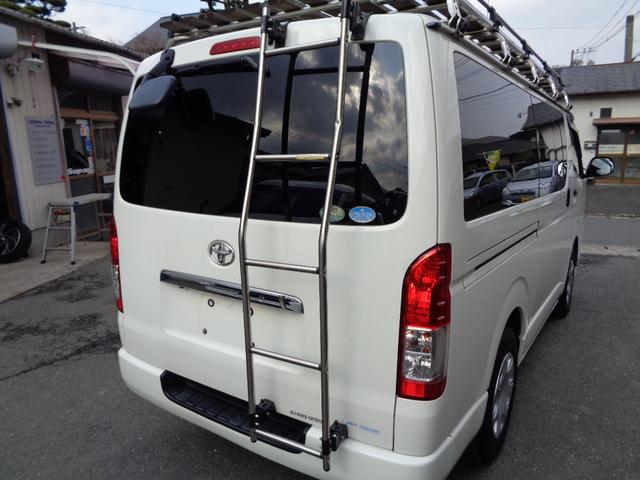 ハイエースバン ロングＤＸ　ＧＬパッケージ　５ドア３０００ｃｃディーゼルターボ禁煙１オーナー６人乗　純正ナビ　フルセグ　ＤＶＤ再　Ｂｌｕｅｔｏｏｔｈ　Ｂカメラ　ＥＴＣ　純ＬＥＤヘッド　電格ミラー　ルーフキャリア＆リアラダー　ガラスフィルム施工（57枚目）