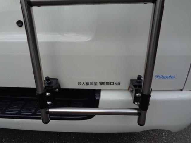 ハイエースバン ロングＤＸ　ＧＬパッケージ　５ドア３０００ｃｃディーゼルターボ禁煙１オーナー６人乗　純正ナビ　フルセグ　ＤＶＤ再　Ｂｌｕｅｔｏｏｔｈ　Ｂカメラ　ＥＴＣ　純ＬＥＤヘッド　電格ミラー　ルーフキャリア＆リアラダー　ガラスフィルム施工（58枚目）
