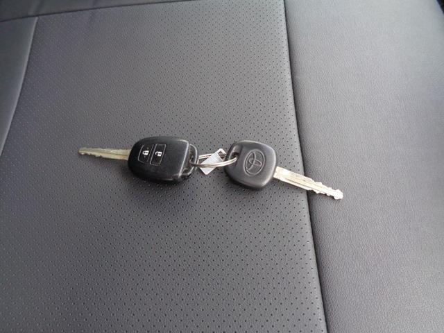 ハイエースバン ロングＤＸ　ＧＬパッケージ　５ドア３０００ｃｃディーゼルターボ禁煙１オーナー６人乗　純正ナビ　フルセグ　ＤＶＤ再　Ｂｌｕｅｔｏｏｔｈ　Ｂカメラ　ＥＴＣ　純ＬＥＤヘッド　電格ミラー　ルーフキャリア＆リアラダー　ガラスフィルム施工（62枚目）