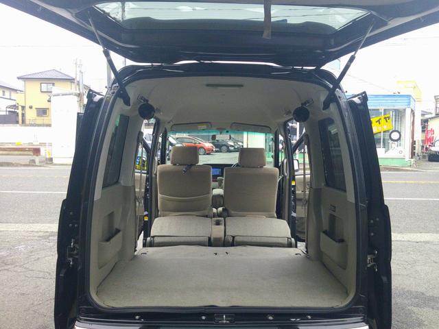 アトレーワゴン カスタムターボＲＳリミテッド　ＥＴＣ　メモリナビ　フルセグＴＶ　ＣＤ／ＤＶＤ　両側スライド左側電動ドア　フォグランプ　ＨＩＤライト　電動格納ミラー　キーレス　１５インチアルミホイール　エアコン　パワーウィンドウ　パワーステアリング（10枚目）