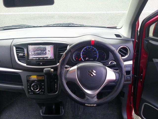 ワゴンＲ ２０周年記念車　走行４０４００ｋｍ！　ＨＤＤナビ　ワンセグＴＶ　ＣＤ／ＤＶＤ再生　衝突軽減ブレーキ　横滑り防止　アイドリングストップ　電動格納ミラー　オートライト　運転席シートヒーター　１５インチＡＷ　Ｐスタート（6枚目）