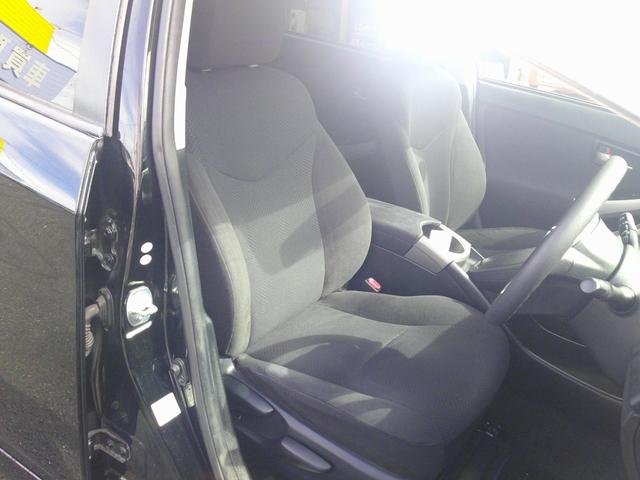 プリウス Ｓ　走行４００２０ｋｍ！　ＳＤナビ　フルセグＴＶ　Ｂｌｕｅｔｏｏｔｈ　バックカメラ　ＣＤ／ＤＶＤ　ステアリングスイッチ　ＨＩＤライト　フォグランプ　電動格納ミラー　アイドリングストップ　社外１５インチＡＷ（19枚目）