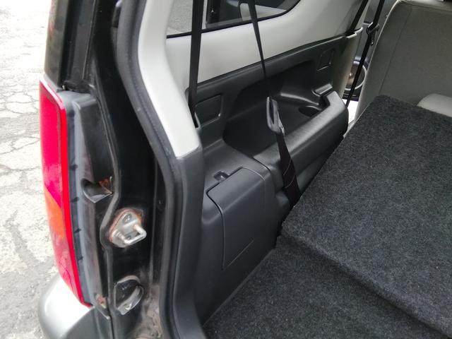 ジムニー ランドベンチャー　走行６７６３０ｋｍ！　５速ＭＴ　４ＷＤ切替　ＳＤナビ　ワンセグＴＶ　Ｂｌｕｅｔｏｏｔｈ　ＥＴＣ　背面タイヤ　ルーフレール　電動格納ミラー　１６インチアルミホイール　キーレス　エアコン　ＰＳ　ＰＷ（28枚目）