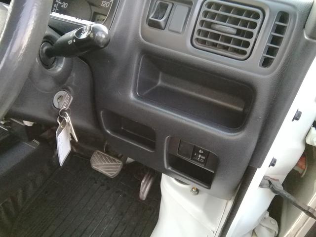 キャリイトラック KCエアコン・パワステ 走行56590km! レンタカーアップ ライトレベライザー ラジオ エアコン パワーステアリング(6枚目)
