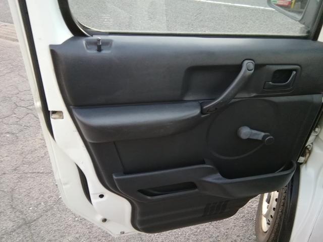 キャリイトラック KCエアコン・パワステ 走行56590km! レンタカーアップ ライトレベライザー ラジオ エアコン パワーステアリング(15枚目)