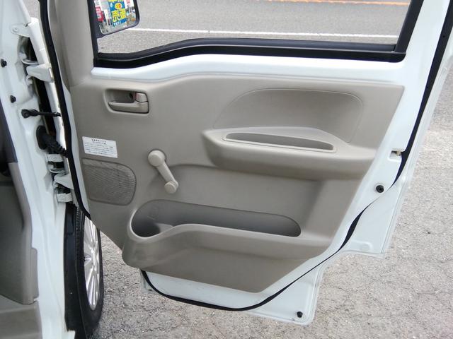 ＮＶ１００クリッパーバン ＤＸ　４ナンバー商用バン　２ＮＤ発進　キーレス　ラジオ　ライトレベライザー　エアコン　パワーステアリング　パワーウィンドウ　ＡＢＳ　ダブルエアバック（8枚目）