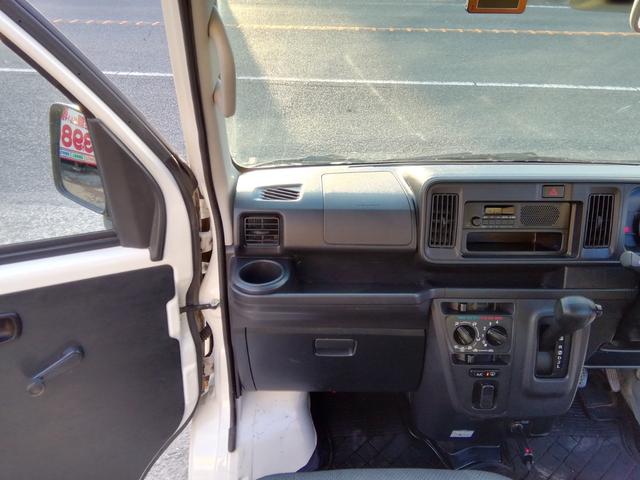 ハイゼットカーゴ スペシャルＳＡＩＩＩ　４ナンバー商用バン　スマートアシスト　アイドリングストップ　衝突軽減ブレーキ　横滑り防止　ラジオ　オートハイビーム　ライトレベライザー　社外１３インチアルミホイール　エアコン　ＰＳ　ＡＢＳ　ＷＡＢ（29枚目）