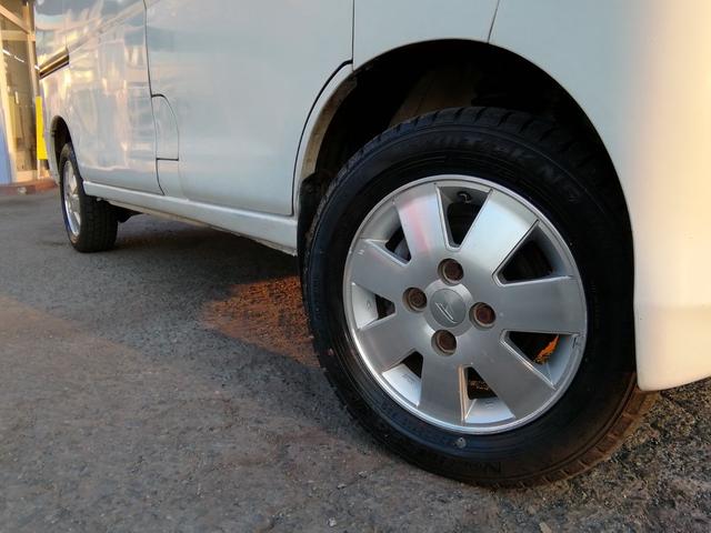 ハイゼットカーゴ デッキバン　４ナンバー商用バン　走行７５６７０ｋｍ！　ライトレベライザー　ラジオ　エアコン　パワーステアリング　パワーウィンドウ（7枚目）