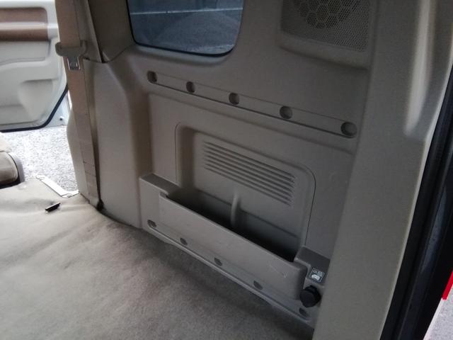 エブリイワゴン ＪＰ　走行５７７７０ｋｍ　禁煙車　電動格納ミラー　キーレス　社外１３インチアルミホイール　ＣＤ　ラジオ　ライトレベライザー　両側スライドドア　エアコン　パワーステアリング　パワーウィンドウ　ＡＢＳ　ＷＡＢ（2枚目）