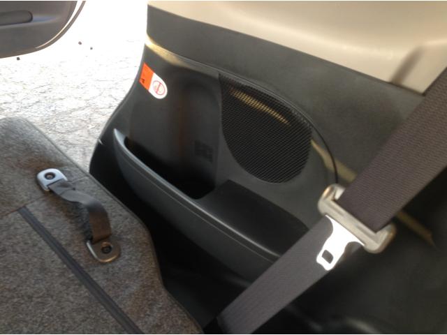 タント カスタムRS SA 両側電動スライドドア バックカメラ SDナビ フルセグTV CD/DVD再生 オートLEDライト フォグランプ アイドリングストップ 衝突軽減ブレーキ 横滑り防止 15インチAW プッシュスタート(19枚目)